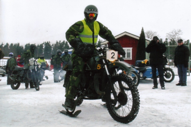 Johan Helmer med Husqvarna 258